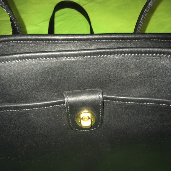 LAURA USA CROSSBODY - Picture 3 of 8